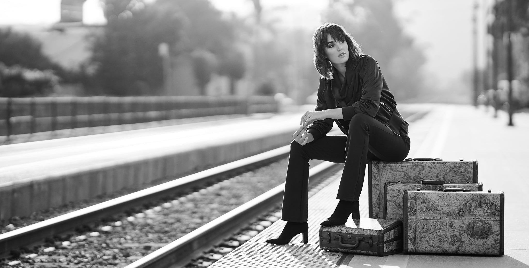 Black and white lifestyle portrait for (IN)LARKIN by designer Mary Beth Larkin